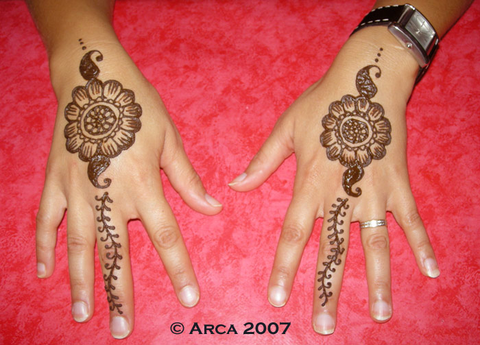 flower hand henna | Flower Tattoo