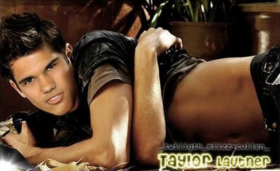 Taylor Lautner nude fakes