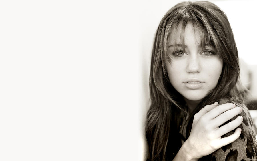 Wallpaper Miley Cyrus by Chicalatina1010 on deviantART