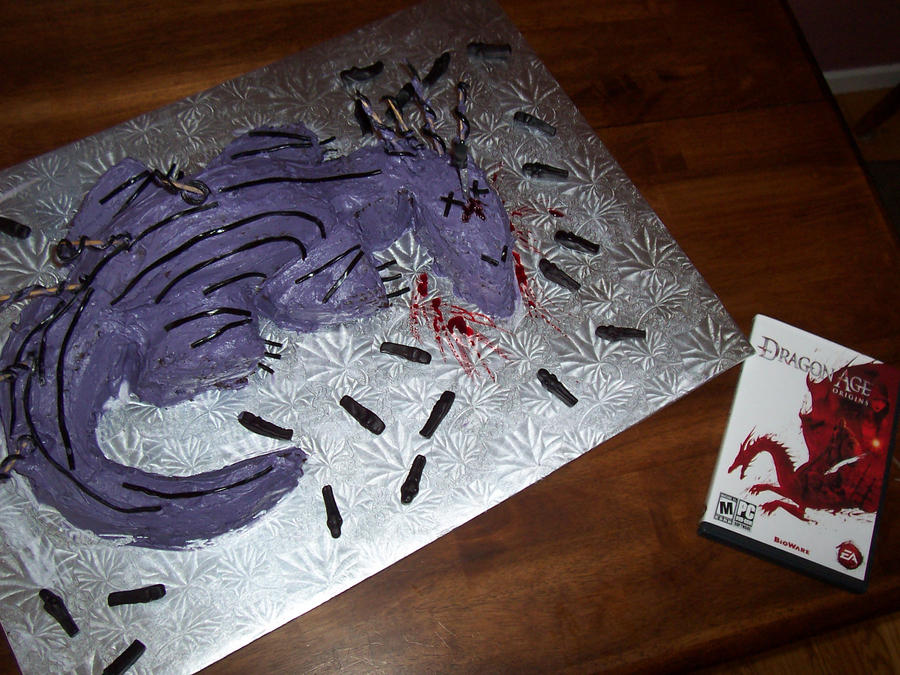 Archdemon_Cake_by_Freckles04.jpg