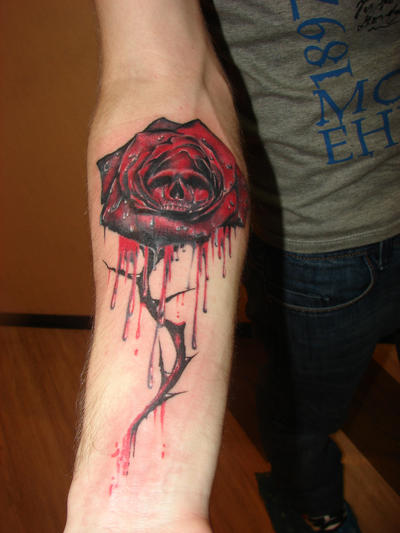 gothic rose and skull by