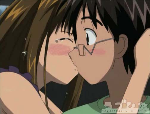 Naru_and_keitaro_kiss_by_TheMangaGirl.jpg
